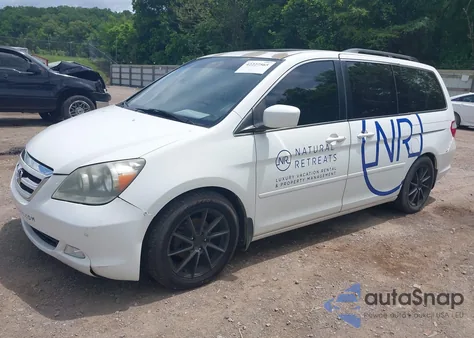 2005 Honda Odyssey Touring from USA, damaged, VIN 5FNRL38865B053398